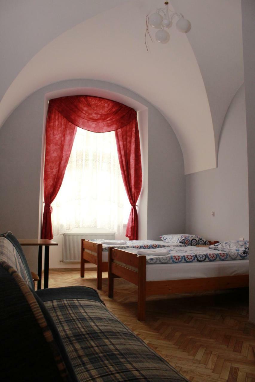 Апартаменты Diecezjalny Dom Formacyjny Ныса Экстерьер фото